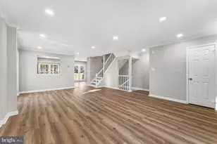 14012 Betsy Ross Ln, Centreville, VA 20121 - Photo 8