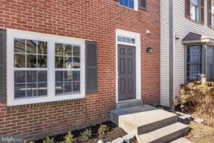 14012 Betsy Ross Ln, Centreville, VA 20121 - Photo 4
