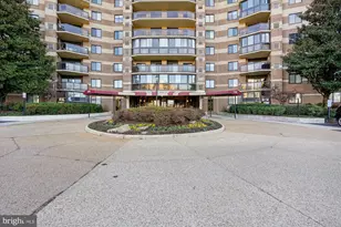 8340 Greensboro Dr, McLean, VA 22102 - Photo 60