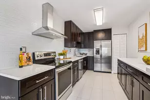 8340 Greensboro Dr, McLean, VA 22102 - Photo 12