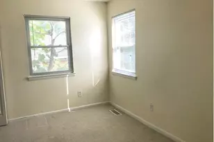 9517 Hagel Cir, Lorton, VA 22079 - Photo 10