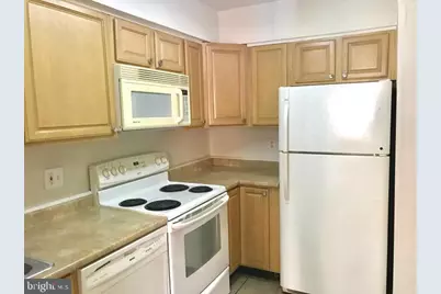 9517 Hagel Circle #E, Lorton, VA 22079 - Photo 2