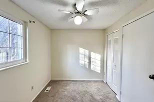 8679 Hickory Ridge Ct, Springfield, VA 22153 - Photo 8