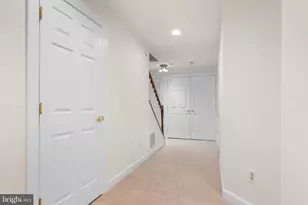 3720 Huntley Meadows Ln, Alexandria, VA 22306 - Photo 12