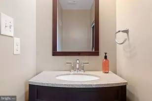 3939 Tallow Tree Pl, Fairfax, VA 22033 - Photo 38