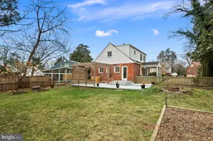 7231 Tyler Ave, Falls Church, VA 22042 - Photo 2