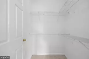 11330 Westbrook Mill Ln, Fairfax, VA 22030 - Photo 8