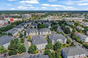 11330 Westbrook Mill Ln, Fairfax, VA 22030 - Photo 26