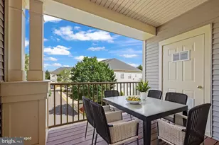 11330 Westbrook Mill Ln, Fairfax, VA 22030 - Photo 8