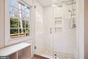 8112 Accotink Dr, Annandale, VA 22003 - Photo 20