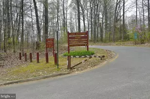 8112 Accotink Dr, Annandale, VA 22003 - Photo 36