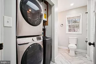 8112 Accotink Dr, Annandale, VA 22003 - Photo 30