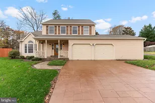 5819 Stone Ridge Dr, Centreville, VA 20120 - Photo 1