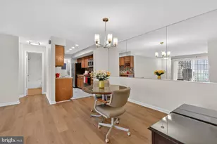 10204 Ashbrooke Ct, Oakton, VA 22124 - Photo 8