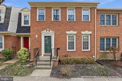 10137 Village Knolls Court, Oakton, VA 22124 - Photo 1