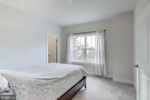 3897 Hillview Ct, Alexandria, VA 22310 - Photo 32