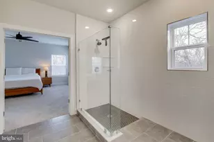 3897 Hillview Ct, Alexandria, VA 22310 - Photo 30