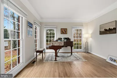 4924 Berkshire Woods Drive, Fairfax, VA 22030 - Photo 8