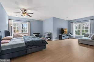 4924 Berkshire Woods Dr, Fairfax, VA 22030 - Photo 24