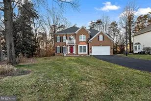 4924 Berkshire Woods Dr, Fairfax, VA 22030 - Photo 4