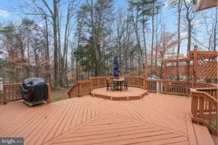 4924 Berkshire Woods Dr, Fairfax, VA 22030 - Photo 50