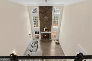 4924 Berkshire Woods Dr, Fairfax, VA 22030 - Photo 36