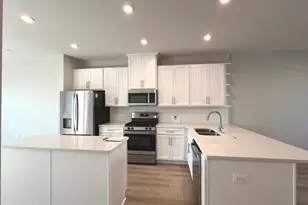 4308 Ellipse Ter, Chantilly, VA 20151 - Photo 8