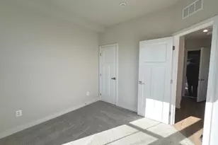 4308 Ellipse Ter, Chantilly, VA 20151 - Photo 4