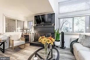 2045 Winged Foot Ct, Reston, VA 20191 - Photo 12