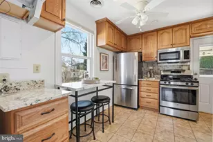 6821 Barrett Rd, Falls Church, VA 22042 - Photo 10