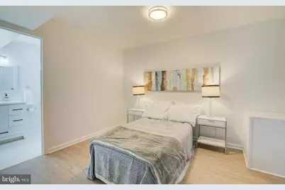 929 Holly Creek Drive, Great Falls, VA 22066 - Photo 22