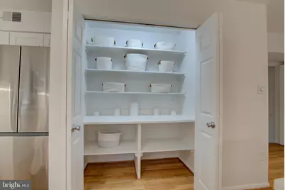 929 Holly Creek Drive, Great Falls, VA 22066 - Photo 6