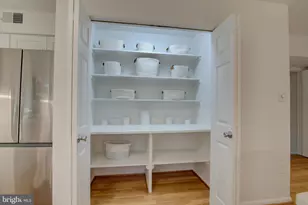 929 Holly Creek Dr, Great Falls, VA 22066 - Photo 6