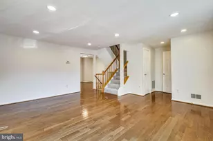 3032 Braxton Wood Ct, Fairfax, VA 22031 - Photo 4