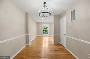 1501 Chatham Colony Ct, Reston, VA 20190 - Photo 8