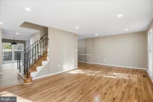 1501 Chatham Colony Ct, Reston, VA 20190 - Photo 4