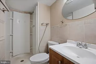 1501 Chatham Colony Ct, Reston, VA 20190 - Photo 26