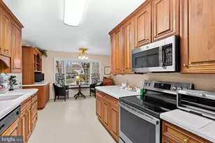 8527 Pappas Way, Annandale, VA 22003 - Photo 20