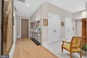 7887 Jones Branch Dr, McLean, VA 22102 - Photo 8