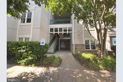 12004 Taliesin Place #32, Reston, VA 20190 - Photo 4