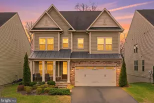 9085 Bear Branch Pl, Fairfax, VA 22031 - Photo 2