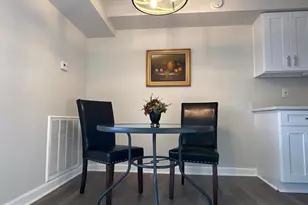 2317 Freetown Ct, Reston, VA 20191 - Photo 6