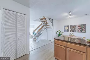 12154 Captiva Ct, Reston, VA 20191 - Photo 10