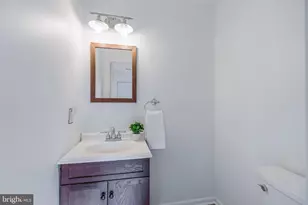 12154 Captiva Ct, Reston, VA 20191 - Photo 12