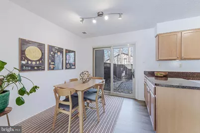 12154 Captiva Court, Reston, VA 20191 - Photo 8