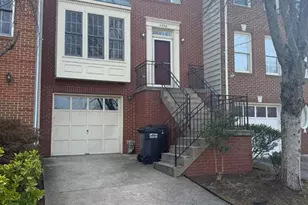 4029 Dogberry Ln, Fairfax, VA 22033 - Photo 1