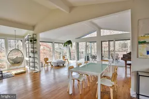 8518 Forest St, Annandale, VA 22003 - Photo 18