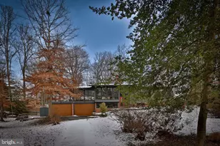 8518 Forest St, Annandale, VA 22003 - Photo 46