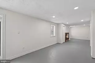 1153 Kettle Pond Ln, Great Falls, VA 22066 - Photo 46