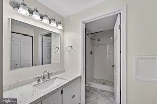 1153 Kettle Pond Ln, Great Falls, VA 22066 - Photo 26